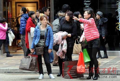 內(nèi)地客去年涉及消費(fèi)的投訴近1700宗。圖片來源:香港大公報(bào)